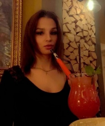 Живу в Москве, готова окунуть тебя в мир наслаждения и страсти. Мои услуги включают экстаз и релакс, фото и видео, а также эротический массаж. Мое тело только для тебя, мои нежные прикосновения окутывают тебя теплотой и страстью. Оставь все заботы и проблемы позади и предоставь себя моим магическим рукам. Забери меня с собой сегодня и испытай незабываемые моменты удовольствия. У меня есть много положительных отзывов от довольных клиентов, которые гарантируют, что ты не пожалеешь о своем выборе. Готов воплотить твои самые сокровенные фантазии и удовлетворить все твои потребности. Дай мне шанс показать, на что я способна, и твоя жизнь никогда не будет прежней. Захватываю тебя в мир наслаждения и страсти, приглашаю в мой оазис счастья в самом сердце Москвы! 💋 Ладкин